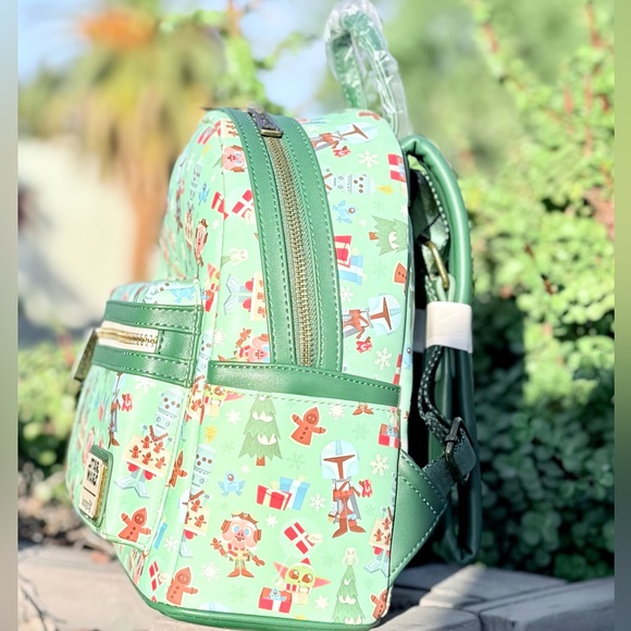 Loungefly x Disney Star Wars The Mandalorian Chibi Holidays Mini Backpack - Picture 5 of 7